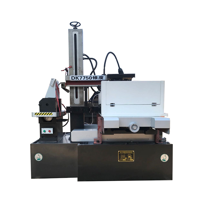 DK7750 ± 30 ° AZ Große Verjüngungswartungsfreie CNC EDM Hochgeschwindigkeitsdrahtschneidemaschine
