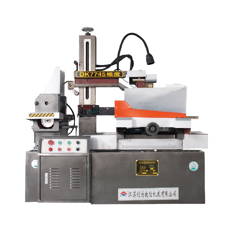 DK7745 ± 15 ° AZ Wartungsfreies CNC EDM-Hochgeschwindigkeits-Draht-Schneidgerät